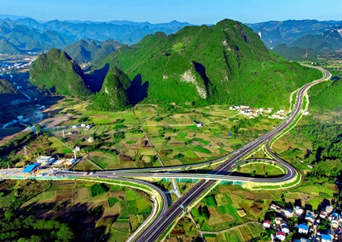 打出政策“组合拳”！桂林全链条要素包管助推墟落振兴