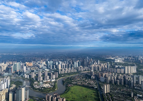 全链条助力都会生长与耕地保；；！《成都会暂时用地治理步伐》正式施行